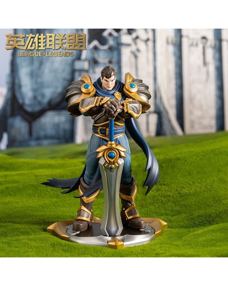 Garen Medium Statue The Might of Demacia $79.96 Statues